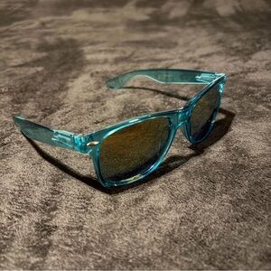 Translucent Beach Blue Polarized Sunglasses